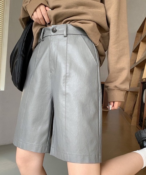 UP START(アップスタート)の「【LAMPOON】合成皮革ハーフパンツ(その他パンツ・レディース・グレー/ブラック・MEDIUM/LARGE/SMALL)」の3枚目の写真