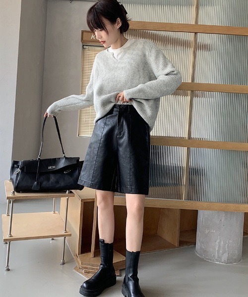 UP START(アップスタート)の「【LAMPOON】合成皮革ハーフパンツ(その他パンツ・レディース・グレー/ブラック・MEDIUM/LARGE/SMALL)」の8枚目の写真