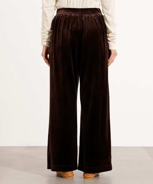 N.（N. Natural Beauty Basic）（エヌエヌナチュラルビューティーベーシック）の「ベロアパンツ（その他パンツ・レディース・ベージュ/ブラウン・MEDIUM）」の13枚目の写真