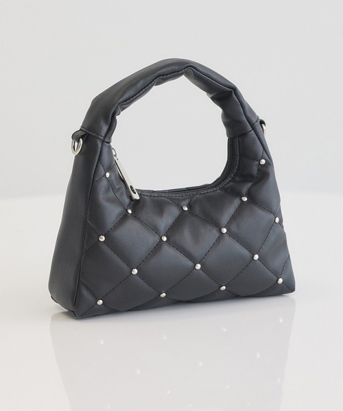 earth music&ecology(アースミュージックアンドエコロジー)の「スタッズキルトバッグ(ハンドバッグ・レディース・アイボリー/ライトブラウン/ブラック・FREE)」の3枚目の写真