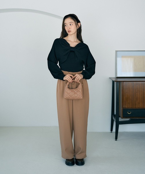 earth music&ecology(アースミュージックアンドエコロジー)の「スタッズキルトバッグ(ハンドバッグ・レディース・アイボリー/ライトブラウン/ブラック・FREE)」の6枚目の写真