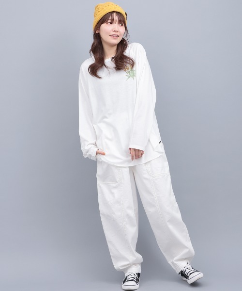 チチカカ(チチカカ)の「Orale! アガベプリントラウンドヘムロングTシャツ(Tシャツ/カットソー・レディース・パープル/ホワイト/チャコールグレー・FREE)」の4枚目の写真