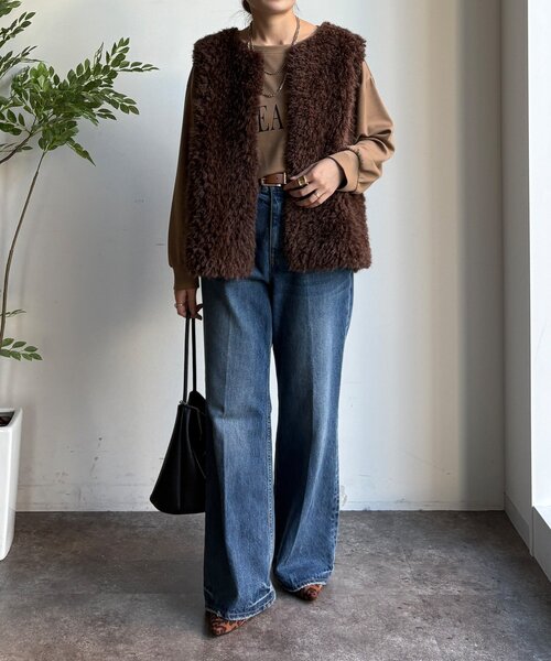 DouDou(ドゥドゥ)の「【完売カラー再追加!】フェイクカシミヤファーベスト(ベスト・レディース・ブラウン/グレイッシュベージュ・FREE)」の4枚目の写真