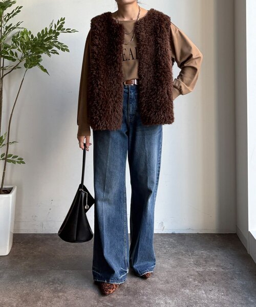 DouDou(ドゥドゥ)の「【完売カラー再追加!】フェイクカシミヤファーベスト(ベスト・レディース・ブラウン/グレイッシュベージュ・FREE)」の12枚目の写真