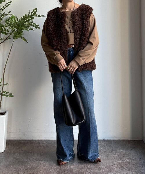 DouDou(ドゥドゥ)の「【完売カラー再追加!】フェイクカシミヤファーベスト(ベスト・レディース・ブラウン/グレイッシュベージュ・FREE)」の10枚目の写真