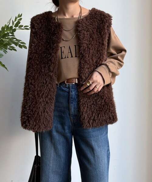DouDou(ドゥドゥ)の「【完売カラー再追加!】フェイクカシミヤファーベスト(ベスト・レディース・ブラウン/グレイッシュベージュ・FREE)」の7枚目の写真