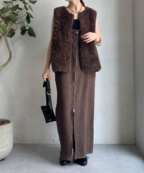 DouDou(ドゥドゥ)の「【完売カラー再追加!】フェイクカシミヤファーベスト(ベスト・レディース・ブラウン/グレイッシュベージュ・FREE)」の5枚目の写真