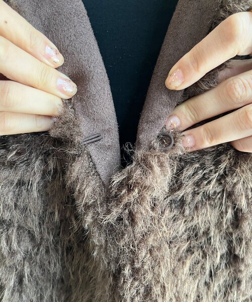 DouDou(ドゥドゥ)の「【完売カラー再追加!】フェイクカシミヤファーベスト(ベスト・レディース・ブラウン/グレイッシュベージュ・FREE)」の17枚目の写真