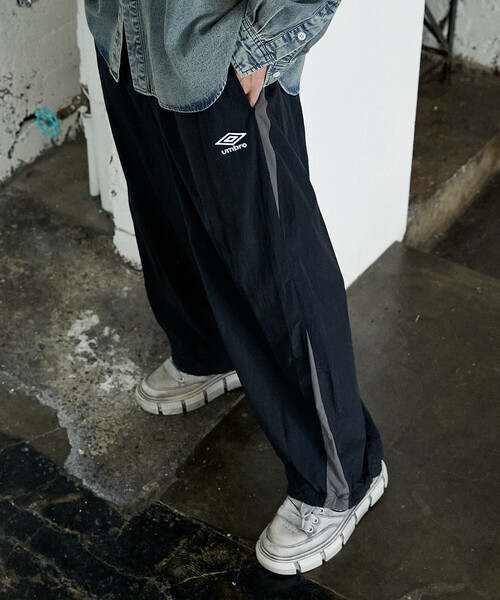 PUBLUX別注 UMBRO ナイロンパンツ Mサイズ セール】TECH NYLON PANTS/テックナイロンパンツ/UMBRO別注(限定展開
