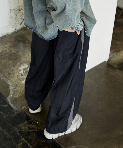 UMBRO（アンブロ）の「TECH NYLON PANTS/テックナイロンパンツ/UMBRO別注(限定展開)（その他パンツ・メンズ・ブラック/グレー・MEDIUM/LARGE）」の19枚目の写真