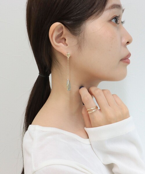fredy emue(フレディエミュ)の「スイングドロップストーンピアス(ピアス(両耳用)・レディース・シルバー/ゴールド・FREE)」の8枚目の写真