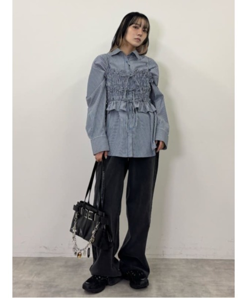 SLY（スライ）の「BUSTIER LAYRED SH ビスチェ レイヤード シャツ 秋服（シャツ/ブラウス・レディース・ネイビー/ピンク系その他/ネイビー系・FREE）」の7枚目の写真