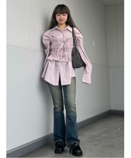 SLY（スライ）の「BUSTIER LAYRED SH ビスチェ レイヤード シャツ 秋服（シャツ/ブラウス・レディース・ネイビー/ピンク系その他/ネイビー系・FREE）」の9枚目の写真