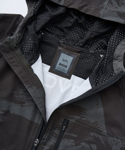 RVCA(ルーカ)の「RVCA メンズ HAWAII YOGGER JACKET ジャケット 【2025年秋冬モデル】/ルーカセットアップ対応総柄ジップアップナイロンジャケット(ブルゾン・メンズ・カモフラージュ・SMALL/MEDIUM/LARGE/X-LARGE)」の9枚目の写真