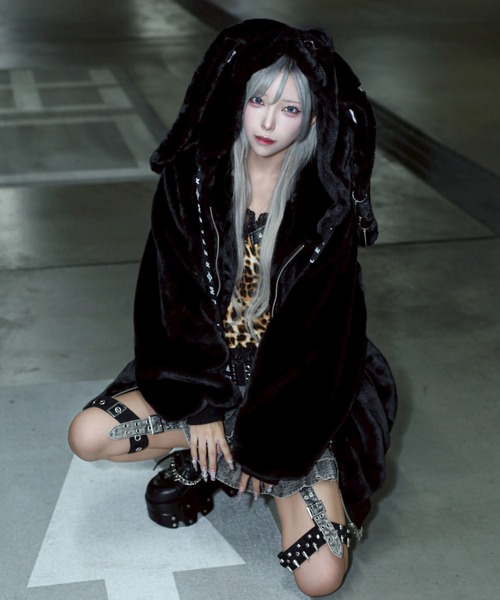 ♥ REFLEMレフレムうさ耳BIGファーパーカーファーブルゾン ♥ REFLEM（レフレム）の「『REFLEM/レフレム』うさ耳BIGファーパーカー
