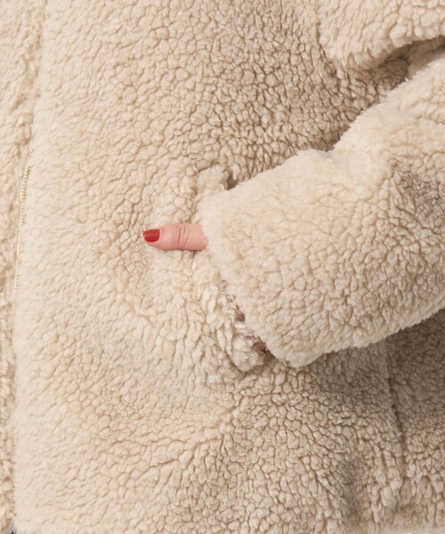 green label relaxing(グリーンレーベルリラクシング)の「ボア スタンドカラー ブルゾン(ブルゾン・レディース・ダークグレー/ベージュ/その他1・FREE)」の6枚目の写真