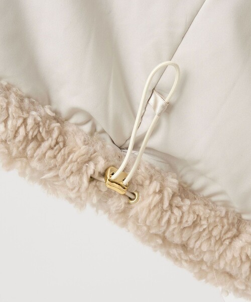 green label relaxing(グリーンレーベルリラクシング)の「ボア スタンドカラー ブルゾン(ブルゾン・レディース・ダークグレー/ベージュ/その他1・FREE)」の7枚目の写真