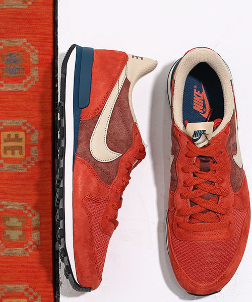 NIKE(ナイキ)の「NIKE/INTERNATIONALIST レザー(スニーカー・メンズ・ブラウン/ブロンズ・28/26/27)」の2枚目の写真