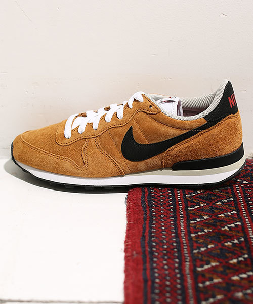 NIKE(ナイキ)の「NIKE/INTERNATIONALIST レザー(スニーカー・メンズ・ブラウン/ブロンズ・28/26/27)」の3枚目の写真
