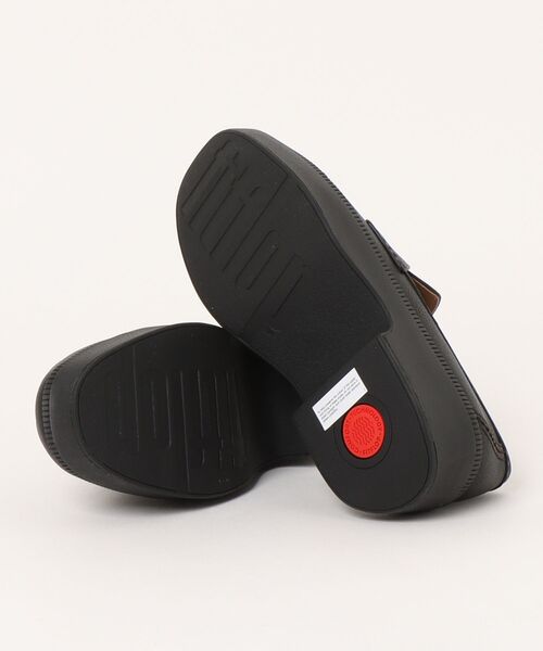 fitflop（フィットフロップ）の「F-LUMA STITCH TUMBLED-LEATHER PENNY LOAFERS / F-LUMA ステッチ タンブルドレザー ペニー ローファー（ローファー・レディース・ブラック・23cm/24cm/25cm/22cm）」の3枚目の写真