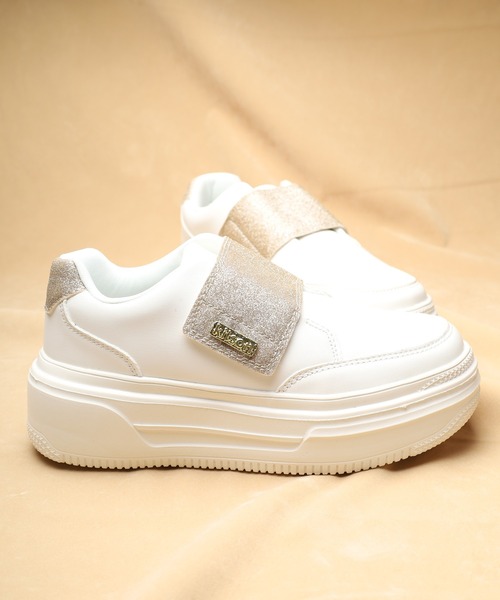 kitson(キットソン)の「KITSON キットソン 厚底 ウェッジソール 軽量 ベルクロ ローカットスリッポン スニーカー(スリッポン・レディース・ブラック/ホワイト/ブラウン・24.5cm/24cm/23.5cm/23cm)」の2枚目の写真
