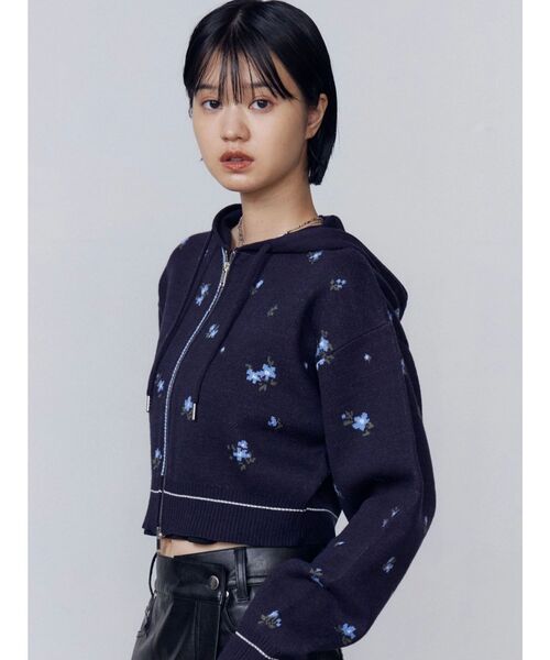 EMODA（エモダ）の「ラインニットフーディー（ニット/セーター・レディース・ブラック/ネイビー/グレー・FREE）」の6枚目の写真