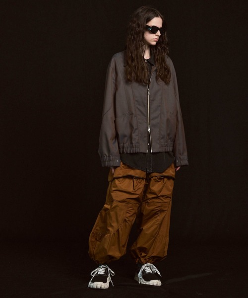 MAISON SPECIAL(メゾンスペシャル)の「《UNISEX》Prime-Over Curved Zip Regular Collar Shirt/プライムオーバーカーブジップレギュラーカラーシャツ【MAISON SPECIAL/メゾンスペシャル】(シャツ/ブラウス・メンズ・グレイッシュベージュ/ブラック/パープル・0/1/2)」の6枚目の写真