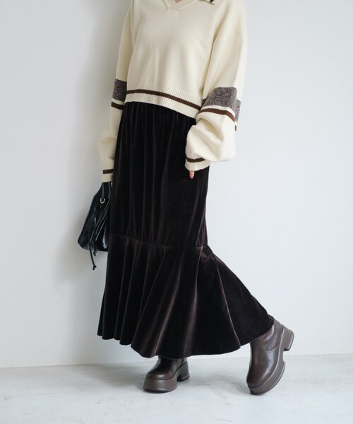 Kastane(カスタネ)の「【WEB・一部店舗限定/2サイズ展開/低身長サイズ】ベロア裾フレアスカート(スカート・レディース・ブラウン/ブラック・0/1)」の11枚目の写真