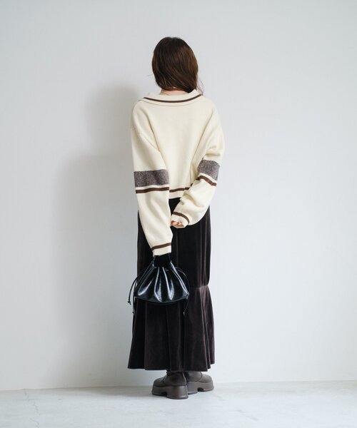 Kastane(カスタネ)の「【WEB・一部店舗限定/2サイズ展開/低身長サイズ】ベロア裾フレアスカート(スカート・レディース・ブラウン/ブラック・0/1)」の16枚目の写真