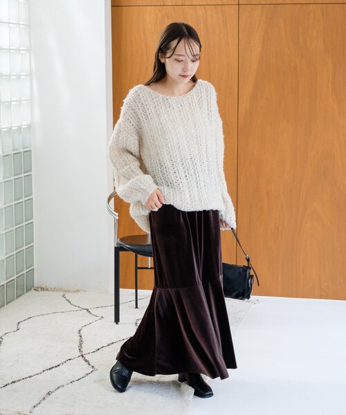 Kastane(カスタネ)の「【WEB・一部店舗限定/2サイズ展開/低身長サイズ】ベロア裾フレアスカート(スカート・レディース・ブラウン/ブラック・0/1)」の18枚目の写真