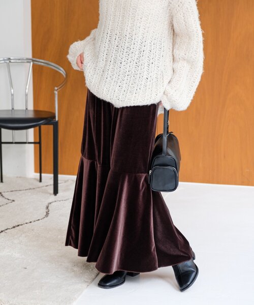 Kastane(カスタネ)の「【WEB・一部店舗限定/2サイズ展開/低身長サイズ】ベロア裾フレアスカート(スカート・レディース・ブラウン/ブラック・0/1)」の22枚目の写真