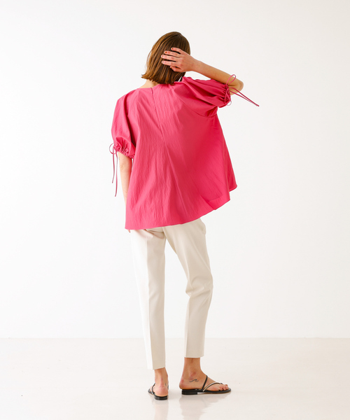 DESIGNWORKS(デザインワークス)の「リボンスリーブブラウス(シャツ/ブラウス・レディース・オフホワイト/ローズ/ブラック・38)」の8枚目の写真