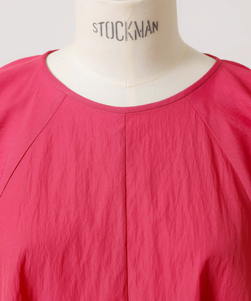 DESIGNWORKS(デザインワークス)の「リボンスリーブブラウス(シャツ/ブラウス・レディース・オフホワイト/ローズ/ブラック・38)」の21枚目の写真