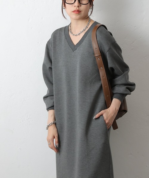 COLONY 2139（コロニートゥーワンスリーナイン）の「ダンボールVネックワンピース（ワンピース・レディース・グレー/チャコールグレー/ブラック・FREE）」の16枚目の写真