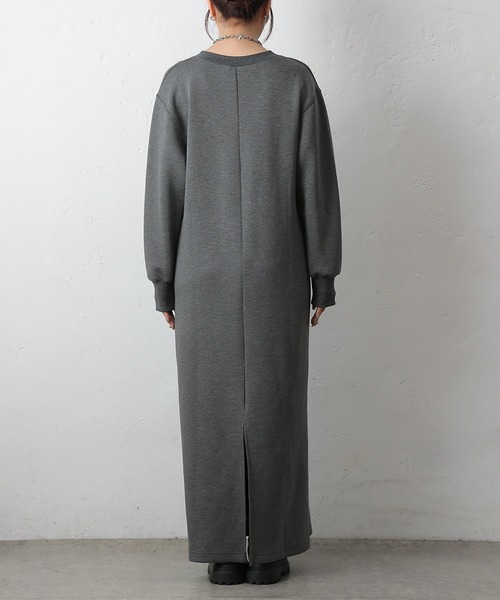 COLONY 2139（コロニートゥーワンスリーナイン）の「ダンボールVネックワンピース（ワンピース・レディース・グレー/チャコールグレー/ブラック・FREE）」の18枚目の写真