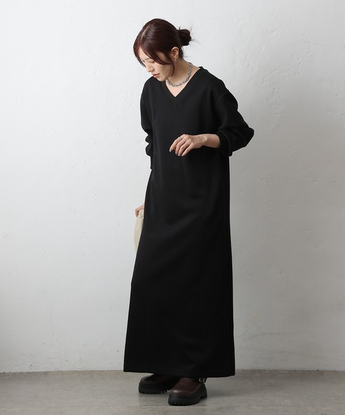 COLONY 2139（コロニートゥーワンスリーナイン）の「ダンボールVネックワンピース（ワンピース・レディース・グレー/チャコールグレー/ブラック・FREE）」の5枚目の写真