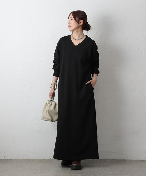 COLONY 2139（コロニートゥーワンスリーナイン）の「ダンボールVネックワンピース（ワンピース・レディース・グレー/チャコールグレー/ブラック・FREE）」の19枚目の写真
