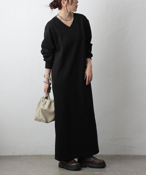 COLONY 2139（コロニートゥーワンスリーナイン）の「ダンボールVネックワンピース（ワンピース・レディース・グレー/チャコールグレー/ブラック・FREE）」の17枚目の写真