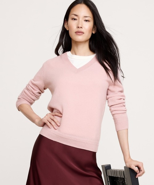 ライトウェイト カシミヤ Vネックセーター（ニット/セーター）｜BANANA