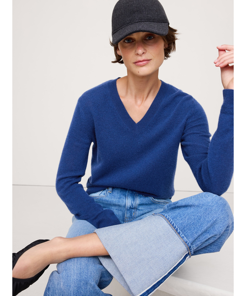 ライトウェイト カシミヤ Vネックセーター（ニット/セーター）｜BANANA