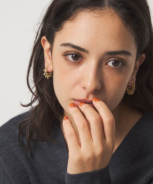 green label relaxing（グリーンレーベルリラクシング）の「ツブツブ MIX スゥイング イヤリング 2（イヤリング・レディース・シルバー/ゴールド・FREE）」の3枚目の写真