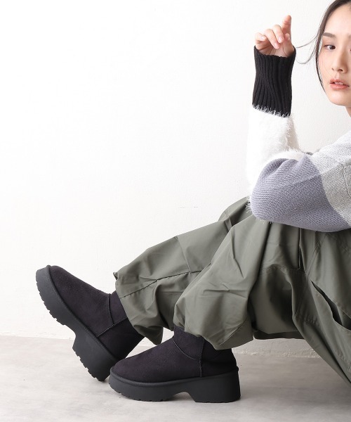 DEMETER（デメテル）の「厚底 デザインソール ボリュームファー ムートンブーツ（ブーツ・レディース・キャメル/ブラウン系/ブラック・LL/L/M）」の8枚目の写真