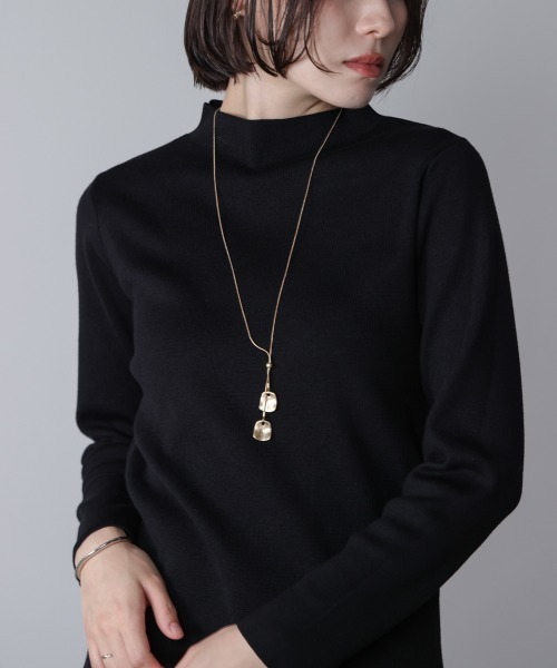 Bou Jeloud（ブージュルード）の「ハイネック総針ニットプルオーバー（ニット/セーター・レディース・ベージュ/グリーン/ブラック/B/レッド/C/A/オフホワイト・FREE）」の3枚目の写真