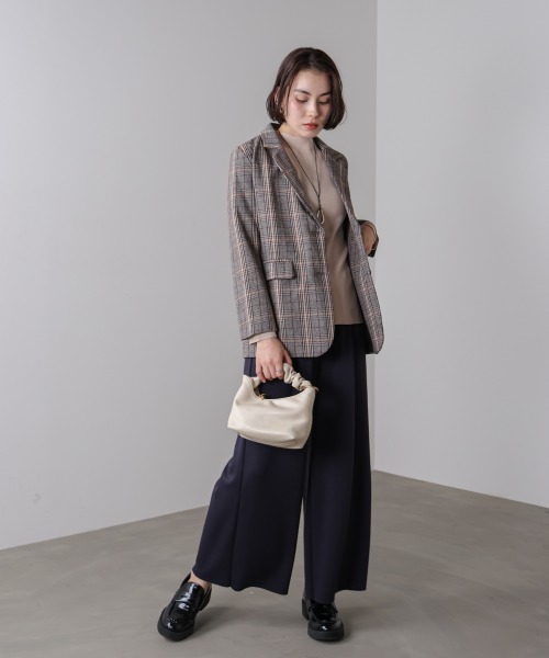 Bou Jeloud（ブージュルード）の「ハイネック総針ニットプルオーバー（ニット/セーター・レディース・ベージュ/グリーン/ブラック/B/レッド/C/A/オフホワイト・FREE）」の14枚目の写真