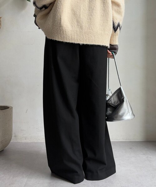 DouDou(ドゥドゥ)の「ウォームタックワイドパンツ(その他パンツ・レディース・ブラウン/ブラック/オフホワイト/グレー/ブラック系その他/ライトグレー/グレイッシュベージュ/ホワイト・38/36)」の14枚目の写真