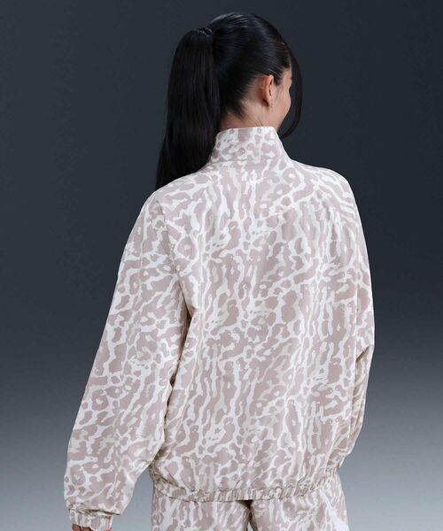 ナイキ(NIKE)ウィメンズ ウーブン プリンテッド ジャケット　　Lサイズ NIKE（ナイキ） ウィンドブレーカー レディース ウーブン プリンテッド