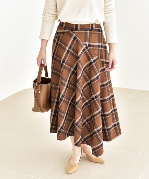 セール】quaranciel:〈洗濯機可能〉アシンメトリー ヘム フレア