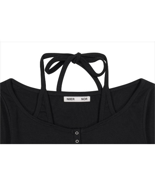 NIIER NOR(ニアノア)の「A'GEM/9 × .kom 『NIIER NOR/ニアノア』 BADDIE ANGEL HALTERNECK DRESS/ホルターネック ボーダーヘンリーネック 長袖Tシャツ(Tシャツ/カットソー・レディース・ブラック/A・FREE)」の13枚目の写真