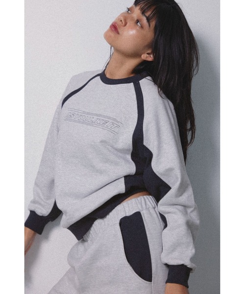 ALEXIA STAM（アリシアスタン）の「Wellness Contrast Crew Neck Sweatshirt /ウェルネス コントラストスウェット（スウェット・レディース・アイボリー/グレー・FREE）」の2枚目の写真