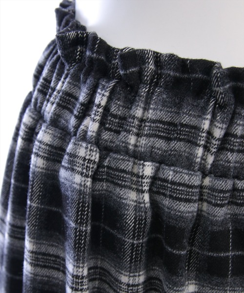 CLEAR BASIC（クリアベーシック）の「【低身長用サイズ有】チェックティアードロングスカート［大人 カジュアル 着回し力抜群］≪AW新作≫（スカート・レディース・ブラック/ブラウン・F/PF）」の3枚目の写真